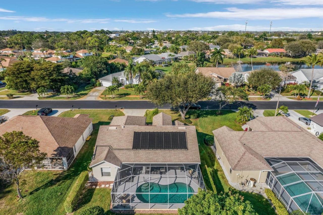 Serene Pool Home In Gated Community-Naples Exterior photo